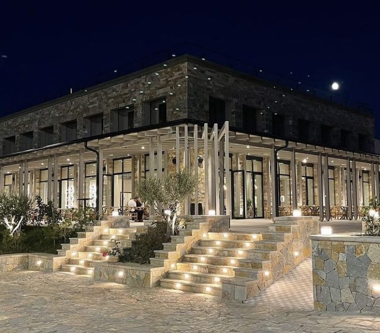Kronos Hotel Maminas
